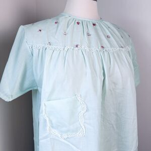 KATZ Hospital Gown Womens Small Tie Back Floral Lace Trim Short Gown Vintage 60s